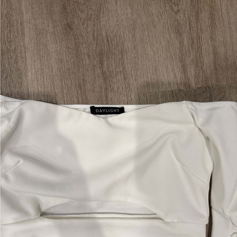 White Off Shoulder Crop Top Ruffle Sleeve Stretch Blouse S - Picture 4 of 4